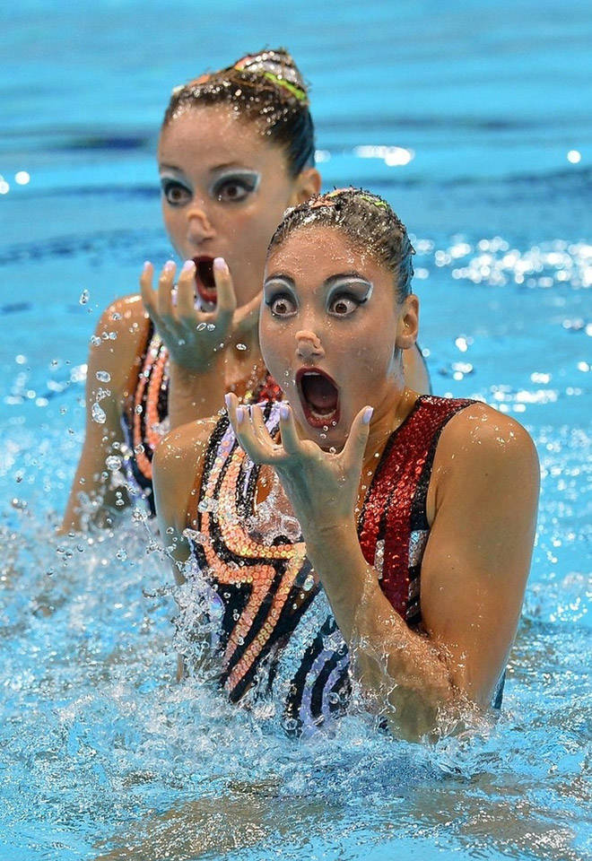Never Take Photos Of Synchronized Swimming…