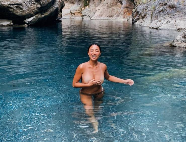 Hands Are, Hands Down, The Best Bras!