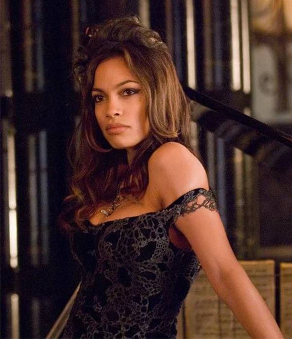 Do You Still Remember These Hot Celebs?