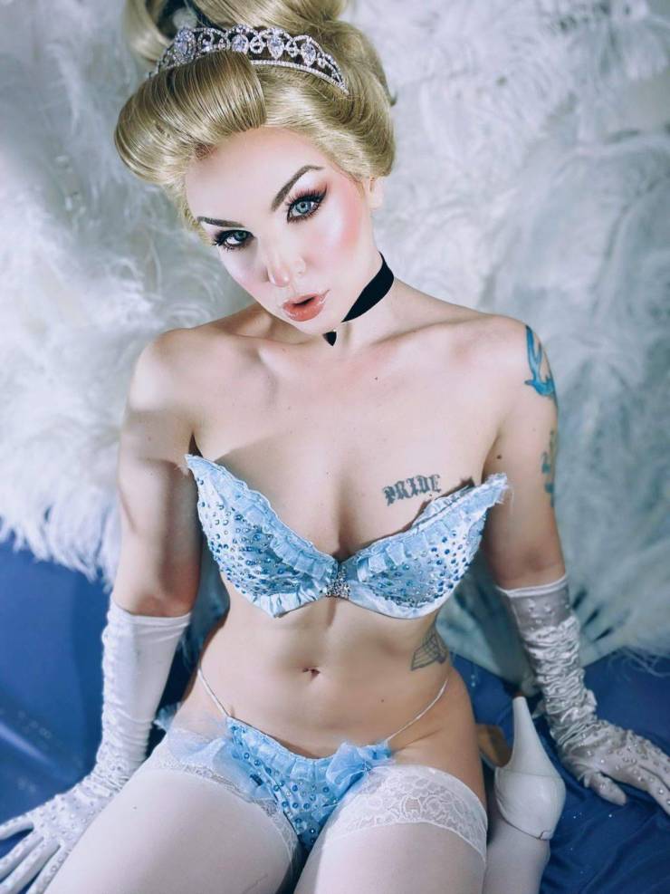 The Sexy Cosplay Girls of Every Nerd’s Fantasy