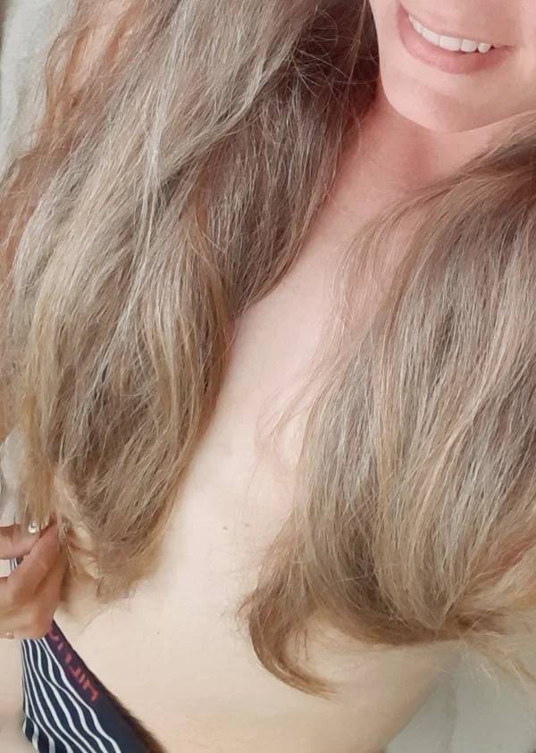 Women Do Some Weird NSFW Stuff…