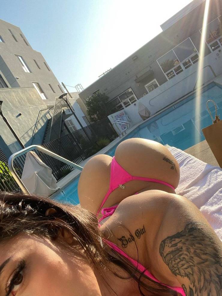 Sweet, Sweet Butts Over Backs