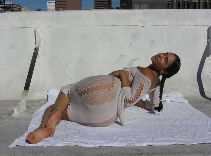 Dresses With Holes Are The New Fashion Trend!