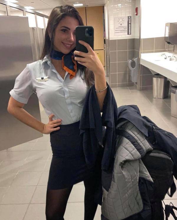 These Flight Attendants Are Very Hot!