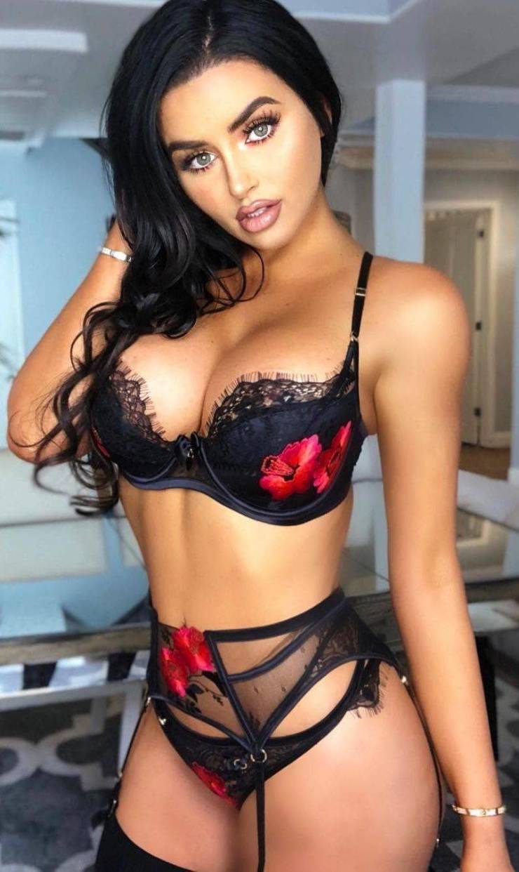 These Hip:Waist Ratios Are Immaculate!