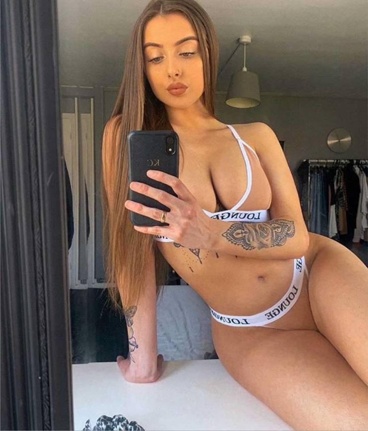 Mirrors Show Everything!