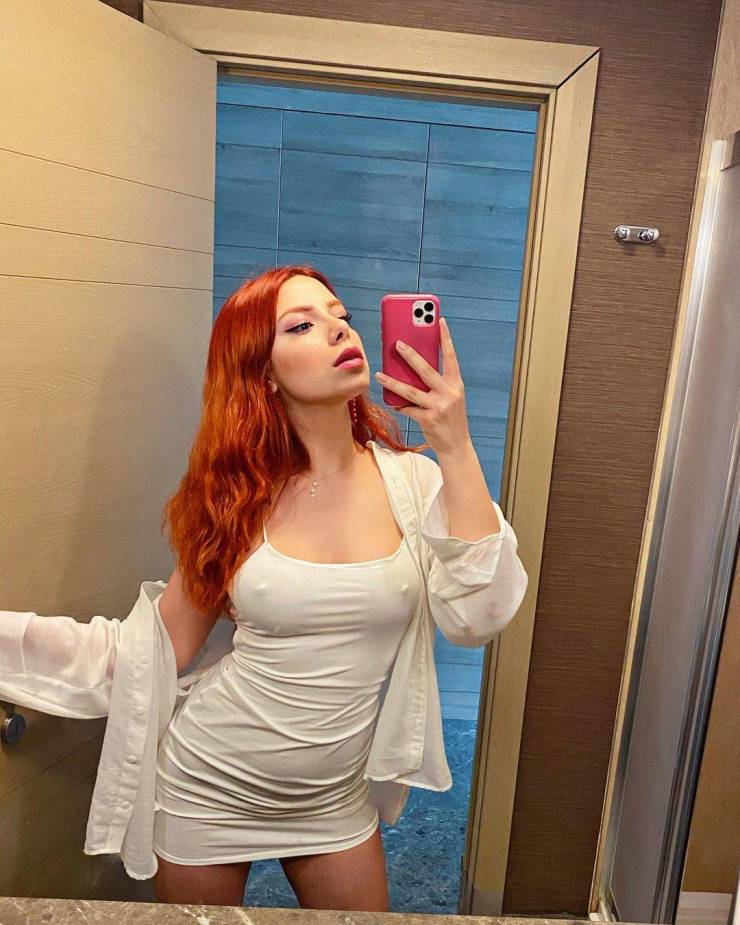 Mirrors Show Everything!