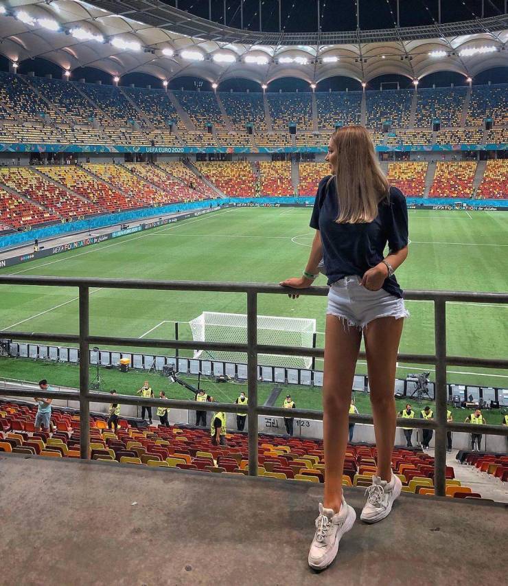 “EURO 2020” Has Some Beautiful Fans!