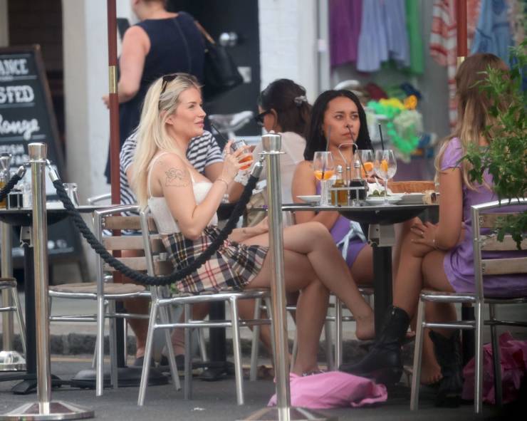 Lottie Moss In A VERY Revealing Outfit