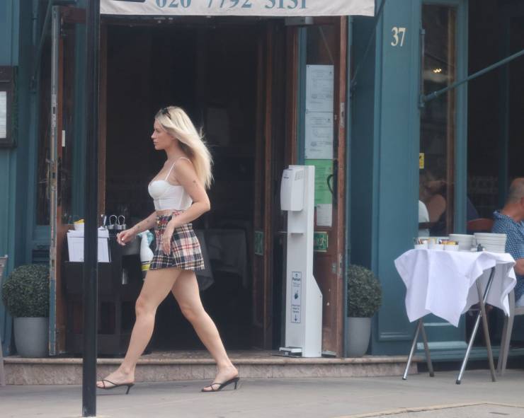 Lottie Moss In A VERY Revealing Outfit