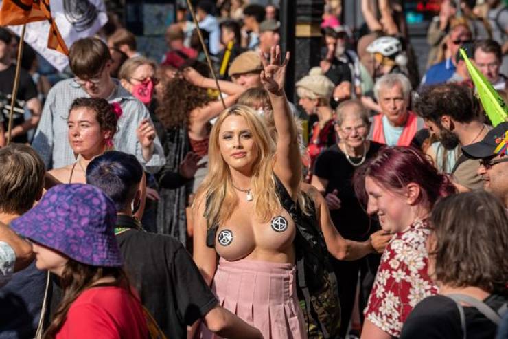 This Is How They Protest In London