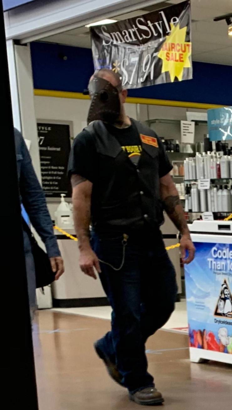 “Walmart” And Its Crazy Customers