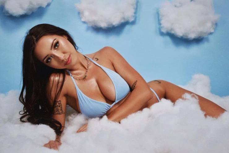 Too Big For These Tops!