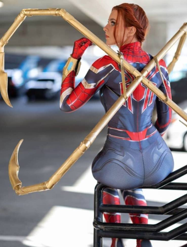 These Are Some Hot Spider-Girls!