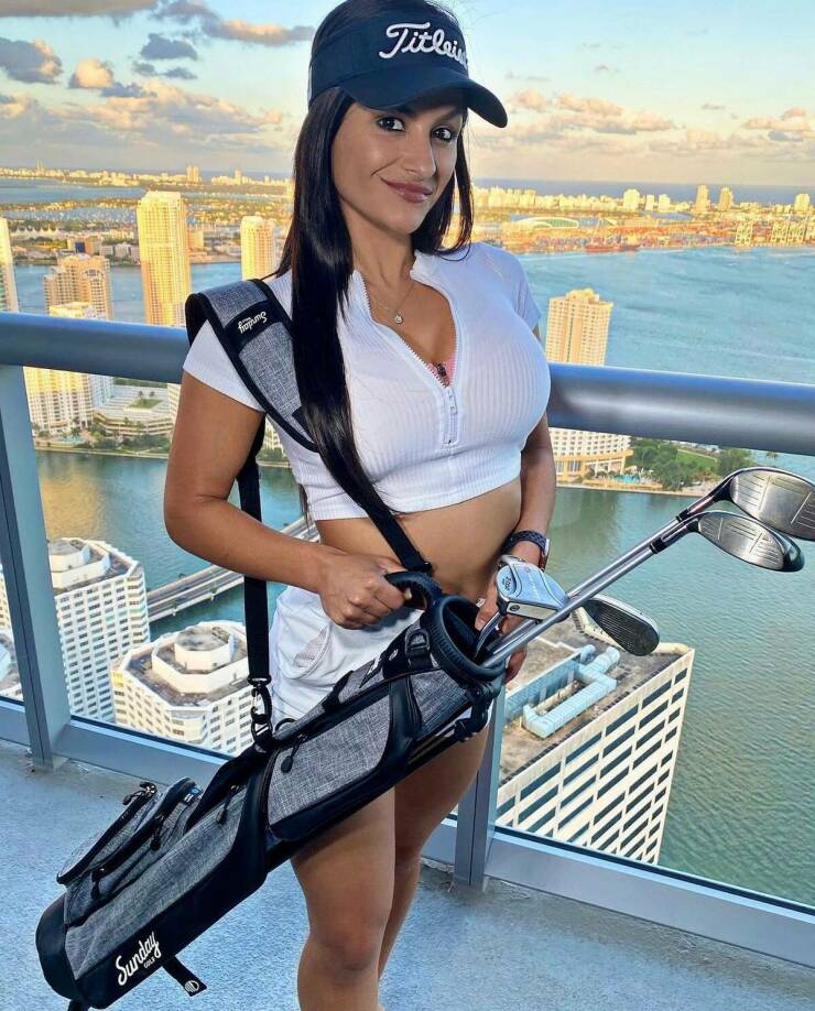 It’s Sexy Golf Time!