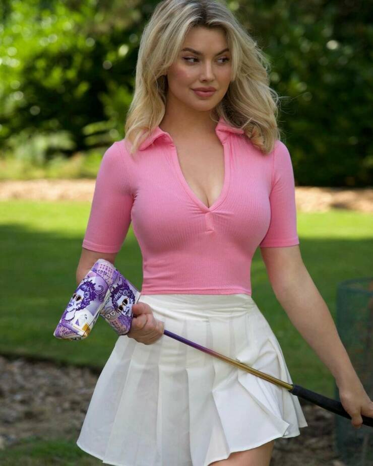 It’s Sexy Golf Time!