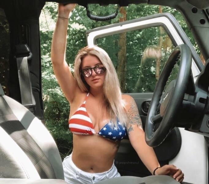 Hot Girls And Big Cars