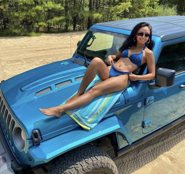 Hot Girls And Big Cars