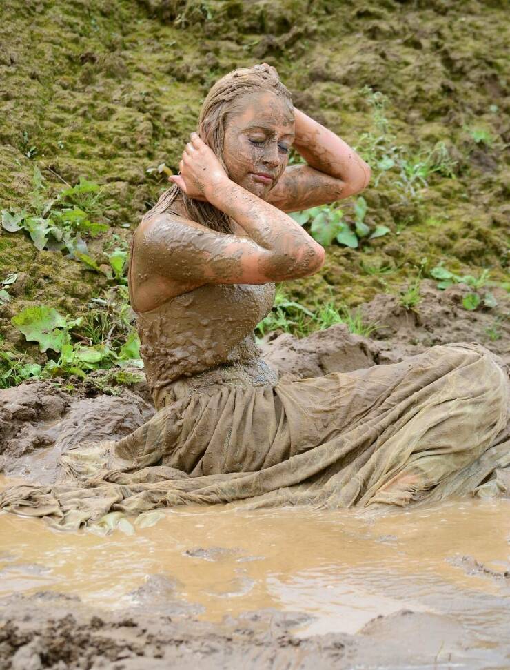 Look At These Dirty Girls!