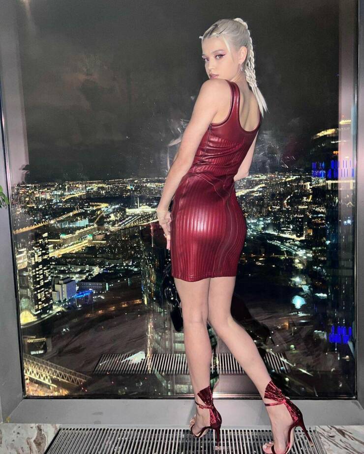 Oh My, Those Tight Dresses