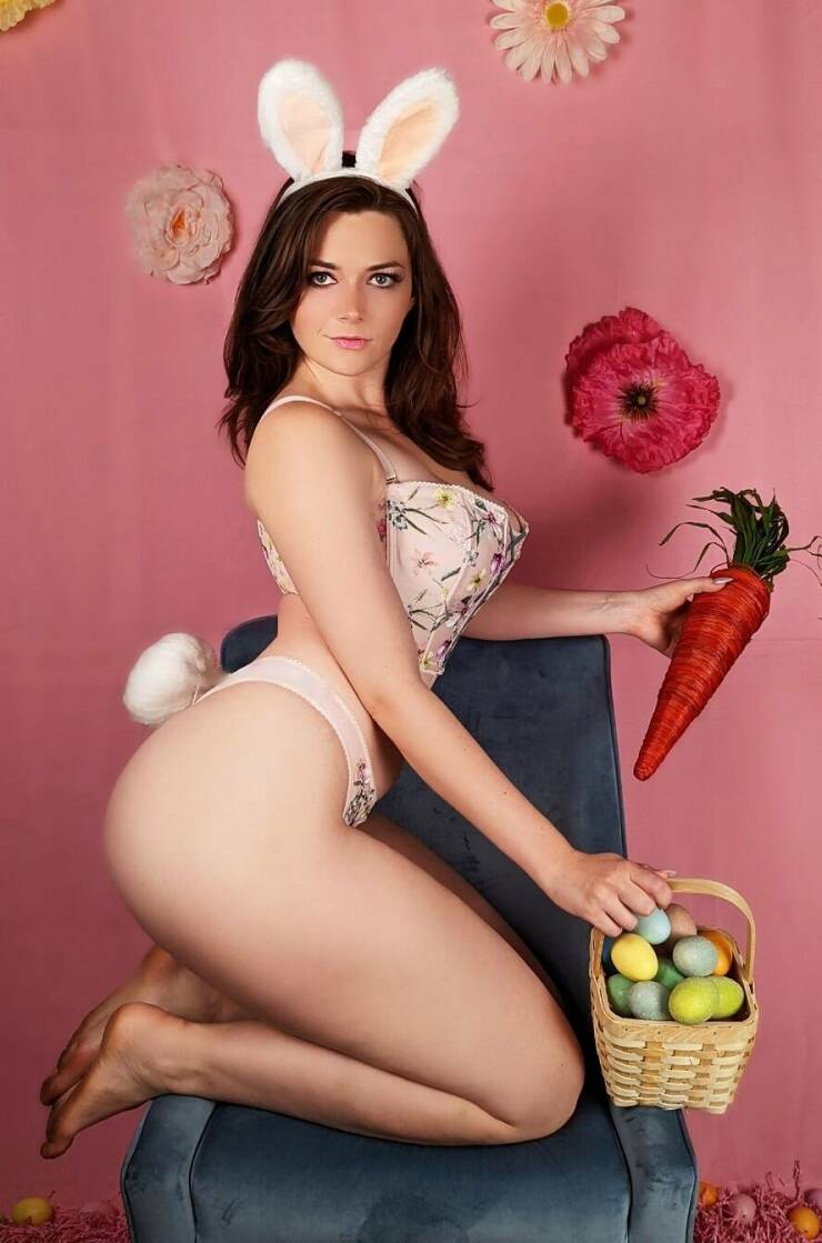 These Brunettes Are Irresistible!