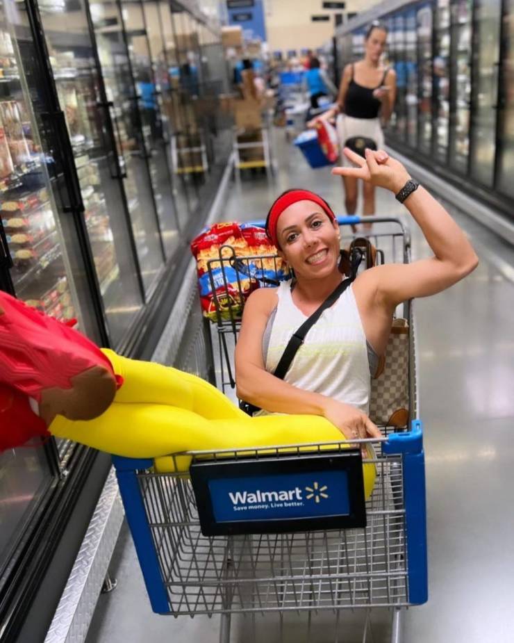 “Walmart” Is A Wild Place…