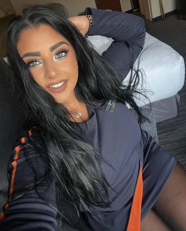 Wanna Fly With These Sexy Flight Attendants?