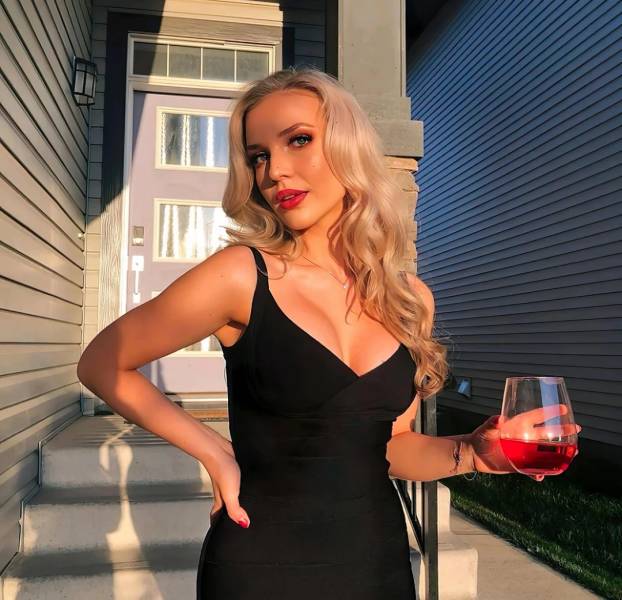 Sundresses Are Still Here!