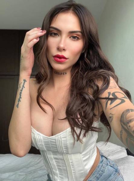 Corsets Don’t Get Any Tighter Than That!