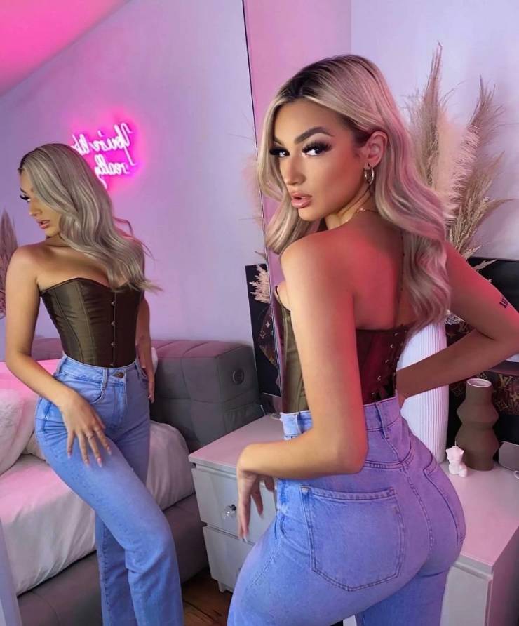 What’s In The Mirror?!