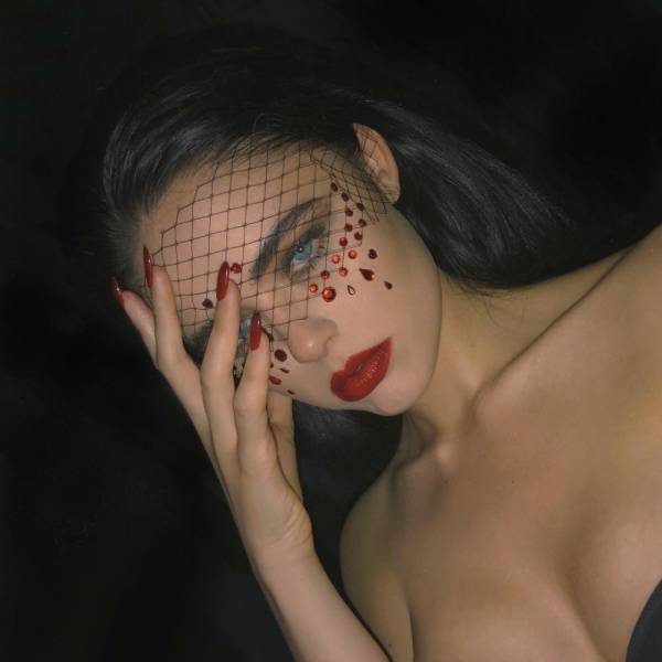 What’s That Lipstick Shade?