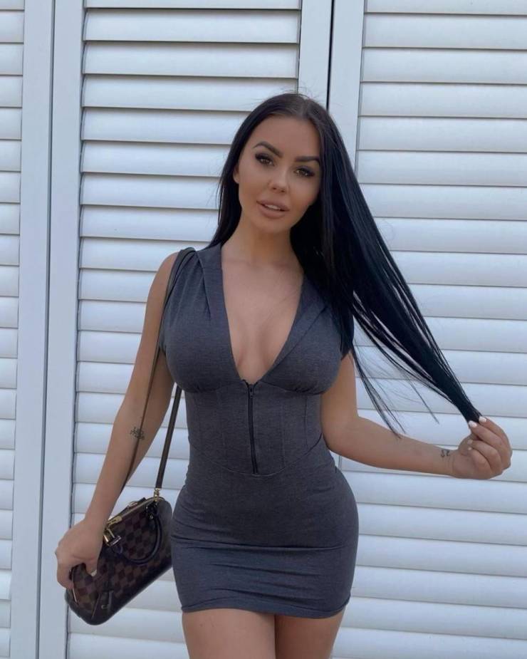 These Are Some Beautiful Ladies!