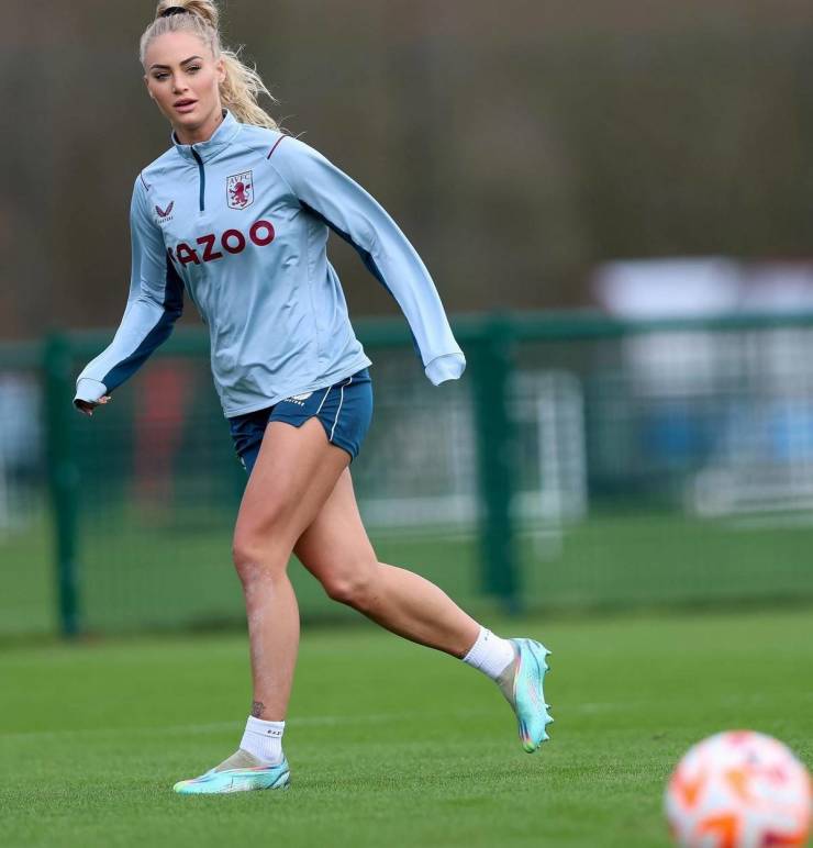 Alisha Lehmann Is Just Gorgeous