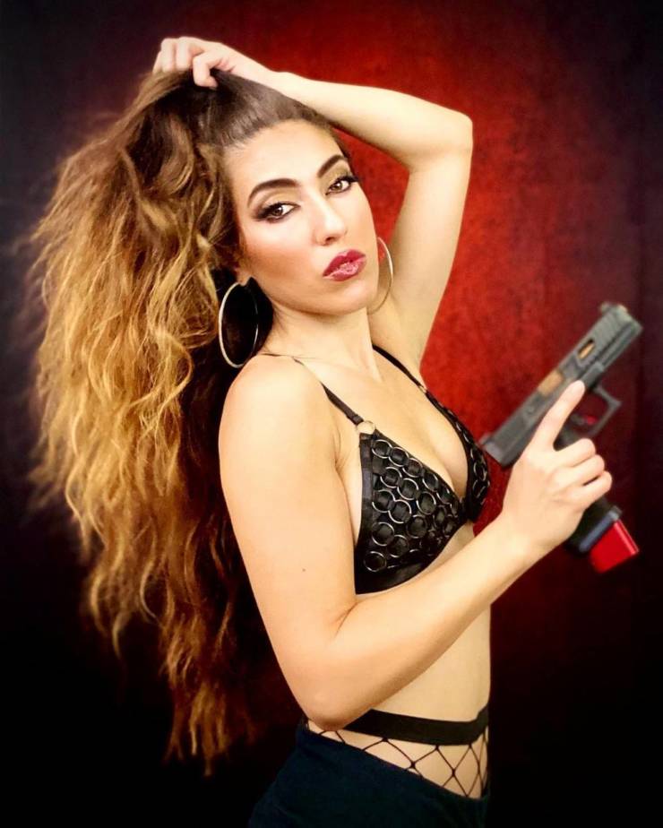 Guns And Girls: A Powerful Combination