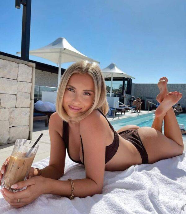 These Are Some Glorious Butts Over Backs!