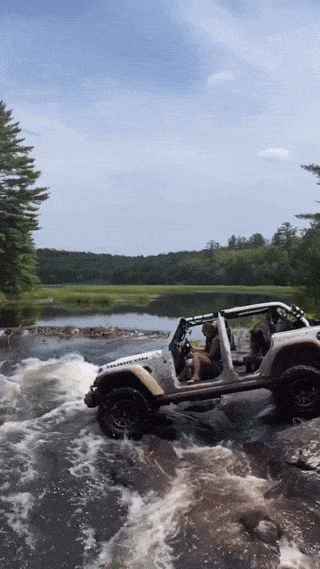 Cute Girls And Brutal Jeeps