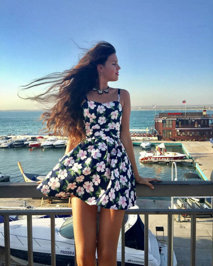 Sundresses Are Always Sexy!