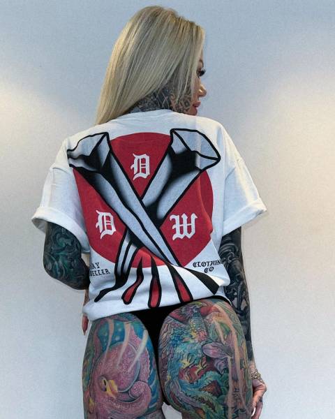 The Most Tattooed British Woman Showed Her Photoes Without Tattoos