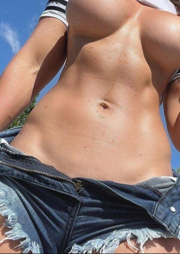 Underboobs Can’t Be Underrated!