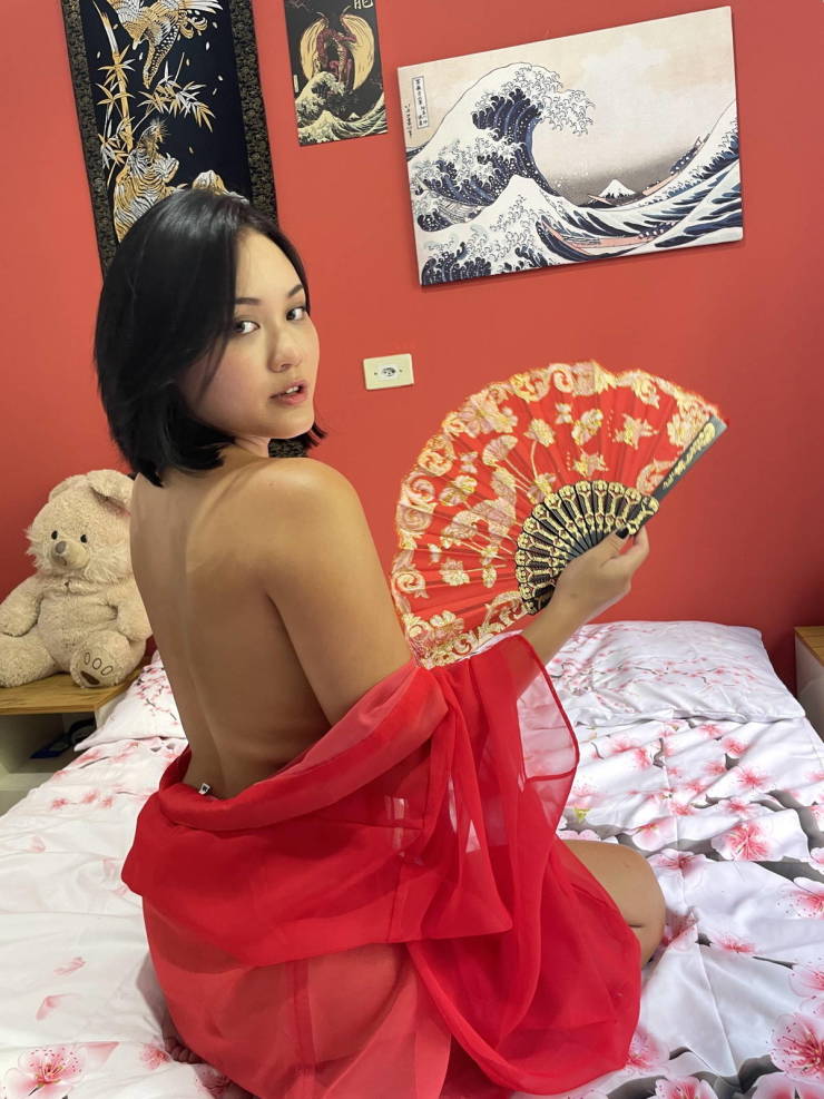Asian Girls Are Spicy Hot!