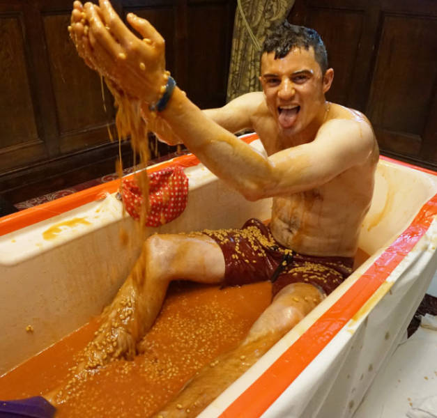 Bean Baths: The Bizarre Trend People Are Embracing