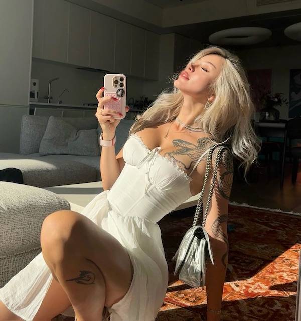 Sundresses Are Always Sexy!