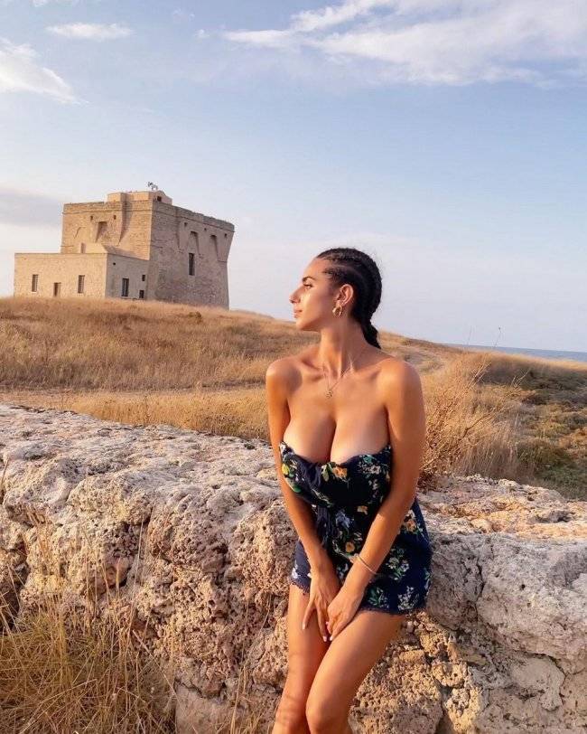 Boobs! Boobs For Everyone!