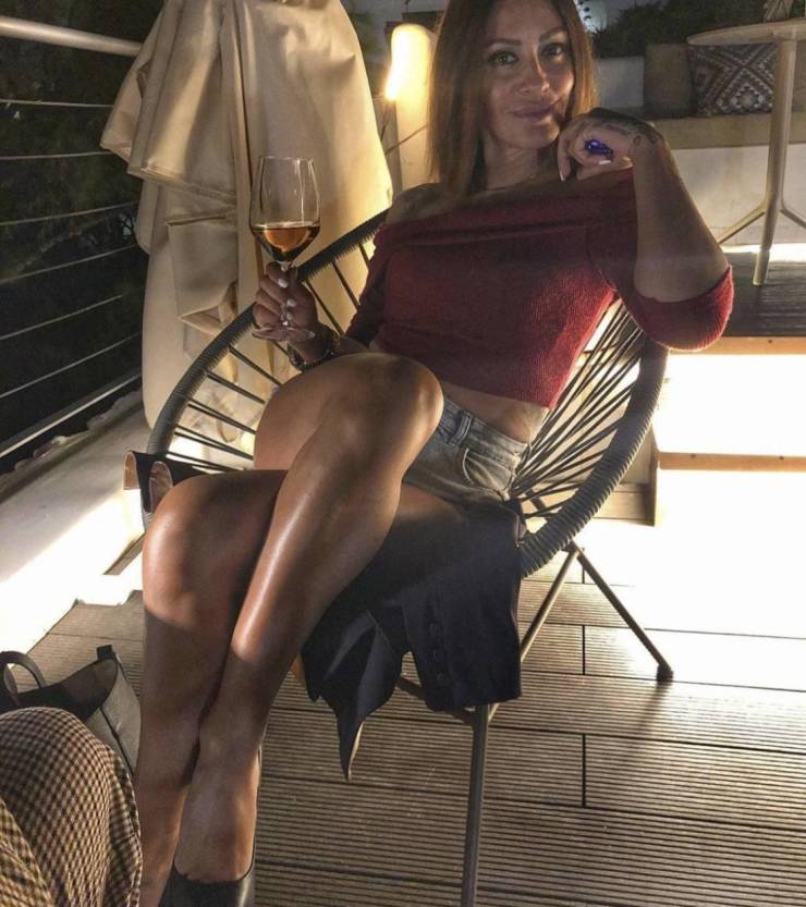 Sexy Chivettes Are Waiting For You!