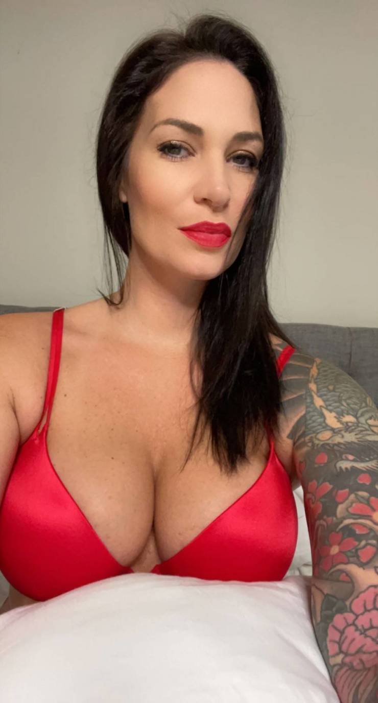 Boobs! Boobs For Everyone!