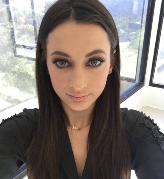 Porn Stars Like Video Games Too!