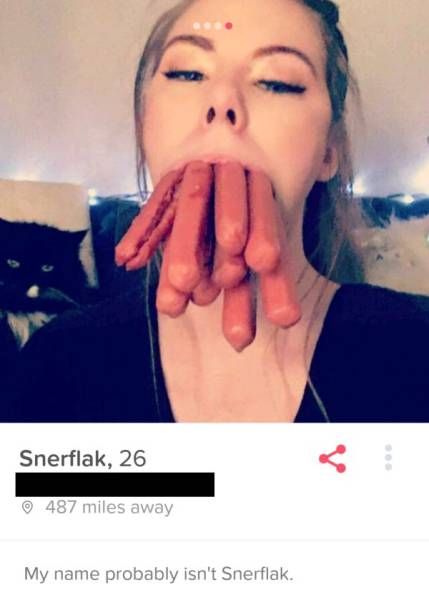 Tinder Is Where The Most Awkward People Are Trying To Get Laid