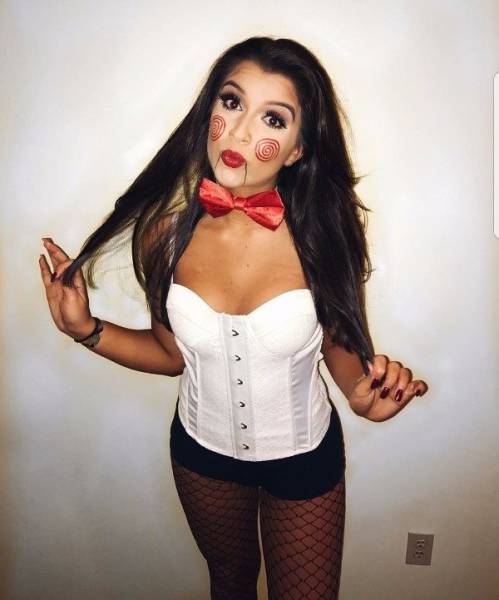 Halloween Brings Us Some Top-Notch Sexy Costumes!