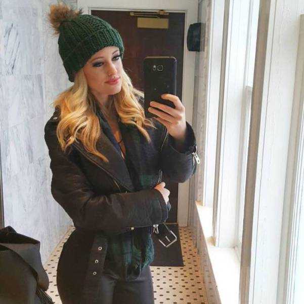 This Detention Officer Can Bust Just About Any Man