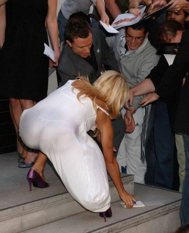 You Can See Through These Girls’ Clothes!